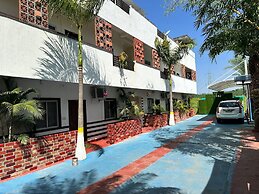 SMJ GRAND HOTEL & MAHAL