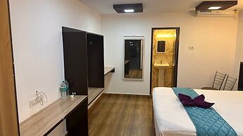 SMJ GRAND HOTEL & MAHAL