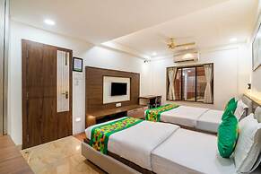 Treebo Petals Banquet & Suites - Kolkata