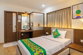 Treebo Petals Banquet & Suites - Kolkata