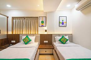 Treebo Petals Banquet & Suites - Kolkata