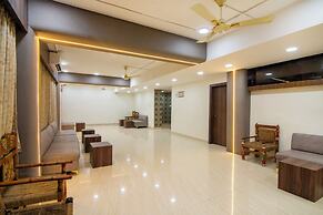 Treebo Petals Banquet & Suites - Kolkata