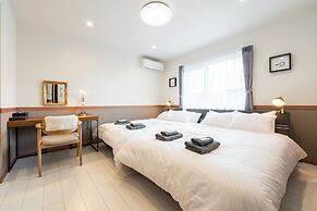 THE SHELBOURNE FURANO