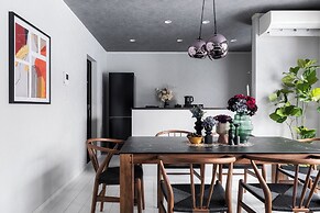 THE SHELBOURNE FURANO