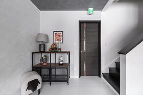 THE SHELBOURNE FURANO