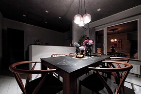 THE SHELBOURNE FURANO