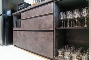 THE SHELBOURNE FURANO