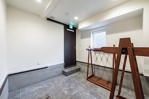 THE SHELBOURNE FURANO