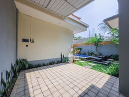 Gold Fish House Ubud