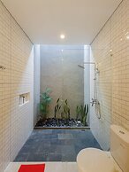 Gold Fish House Ubud