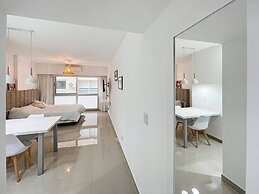 Modern & Cozy Studio in San Telmo With Pool and Balcony