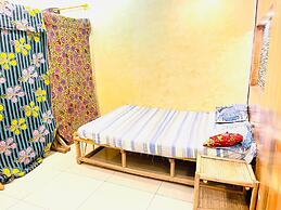 Room-luxury Furnished Room No1