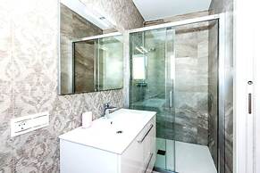 Casa Eva in Nerja With 3 Bedrooms and 3 Bathrooms