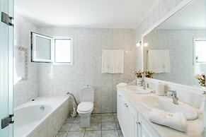 Villa Golden Tiara Large Private Pool A C Wifi