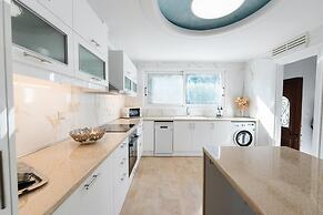 Villa Golden Tiara Large Private Pool A C Wifi