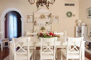 Villa Golden Tiara Large Private Pool A C Wifi