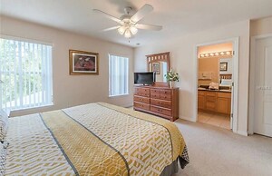 Book Now! Disney and Theme Parks Days, Poolside Family Villa Awaits!