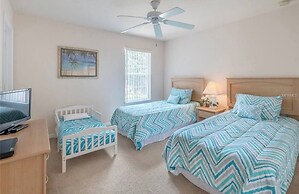 Book Now! Disney and Theme Parks Days, Poolside Family Villa Awaits!