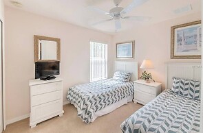 Book Now! Disney and Theme Parks Days, Poolside Family Villa Awaits!