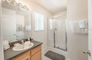 Book Now! Disney and Theme Parks Days, Poolside Family Villa Awaits!