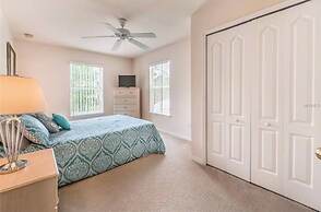 Book Now! Disney and Theme Parks Days, Poolside Family Villa Awaits!