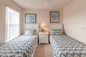 Book Now! Disney and Theme Parks Days, Poolside Family Villa Awaits!