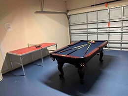 Book Now! Disney and Theme Parks Days, Poolside Family Villa Awaits!