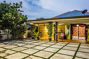 Surprised Homestay by uBook