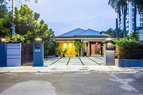 Surprised Homestay by uBook