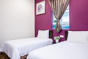 Surprised Homestay by uBook