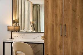 Symphony Atal City Square