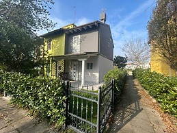 Charming Villa With Garden and Views in Albarella