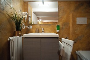 navona jacuzzi apartment