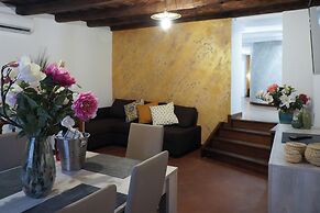navona jacuzzi apartment