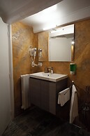 navona jacuzzi apartment