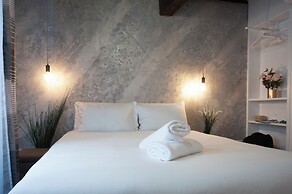 navona jacuzzi apartment