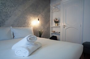 navona jacuzzi apartment