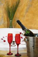 navona jacuzzi apartment