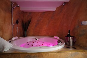 navona jacuzzi apartment