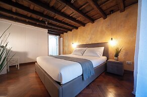 navona jacuzzi apartment