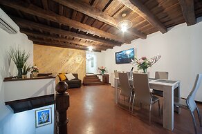 navona jacuzzi apartment