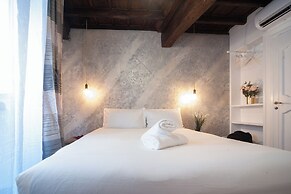 navona jacuzzi apartment