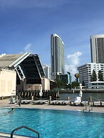 Beachwalk Condo With Beach Club 1bed 1bath