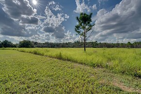 10 Mi to Disney Parks: Townhome w/ Pool Access!