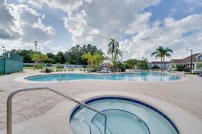10 Mi to Disney Parks: Townhome w/ Pool Access!