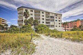 Steps to Beach: Indian Shores Condo w/ Balcony!