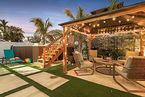 Heated Pool, Mini Golf & Cabana: Bradenton Retreat