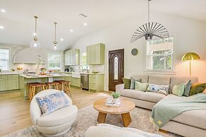 Heated Pool, Mini Golf & Cabana: Bradenton Retreat