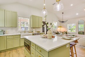 Heated Pool, Mini Golf & Cabana: Bradenton Retreat