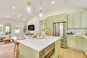 Heated Pool, Mini Golf & Cabana: Bradenton Retreat